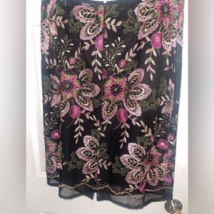 Tahari embroidered floral skirt, size 10.